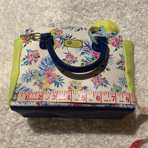 Betsey Johnson Blue, White, Yellow & Pink Tropical Purse w/ Removable Straps - Picture 15 of 16